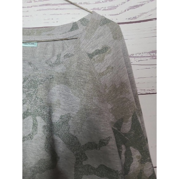 Maurices Gray Green Camo Cotton Blend Knit Long Sleeve Womans Size Medium - Picture 3 of 5
